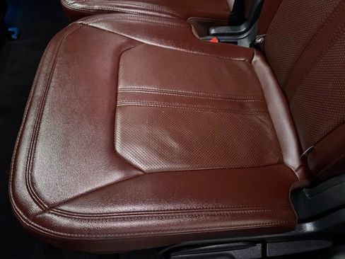 Used 2024 Ford Expedition Limited image 18