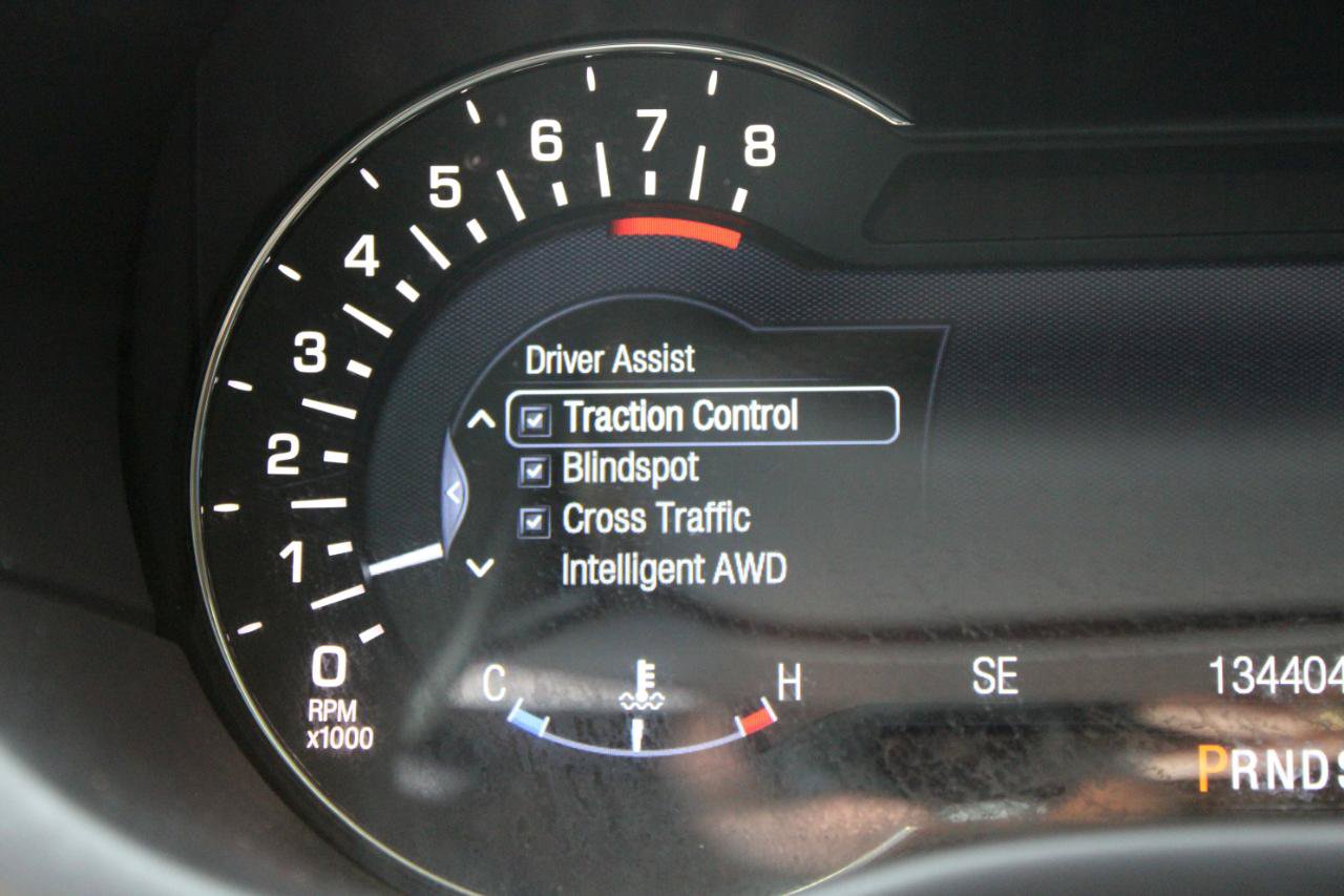 Used 2016 Lincoln MKC Select w/ Select Plus Package AWD/4WD image 24