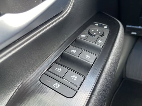 New 2026 Nissan Kicks SV image 29