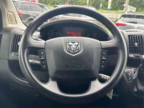 Used 2017 RAM ProMaster 2500 w/ Premium Appearance Group FWD image 15
