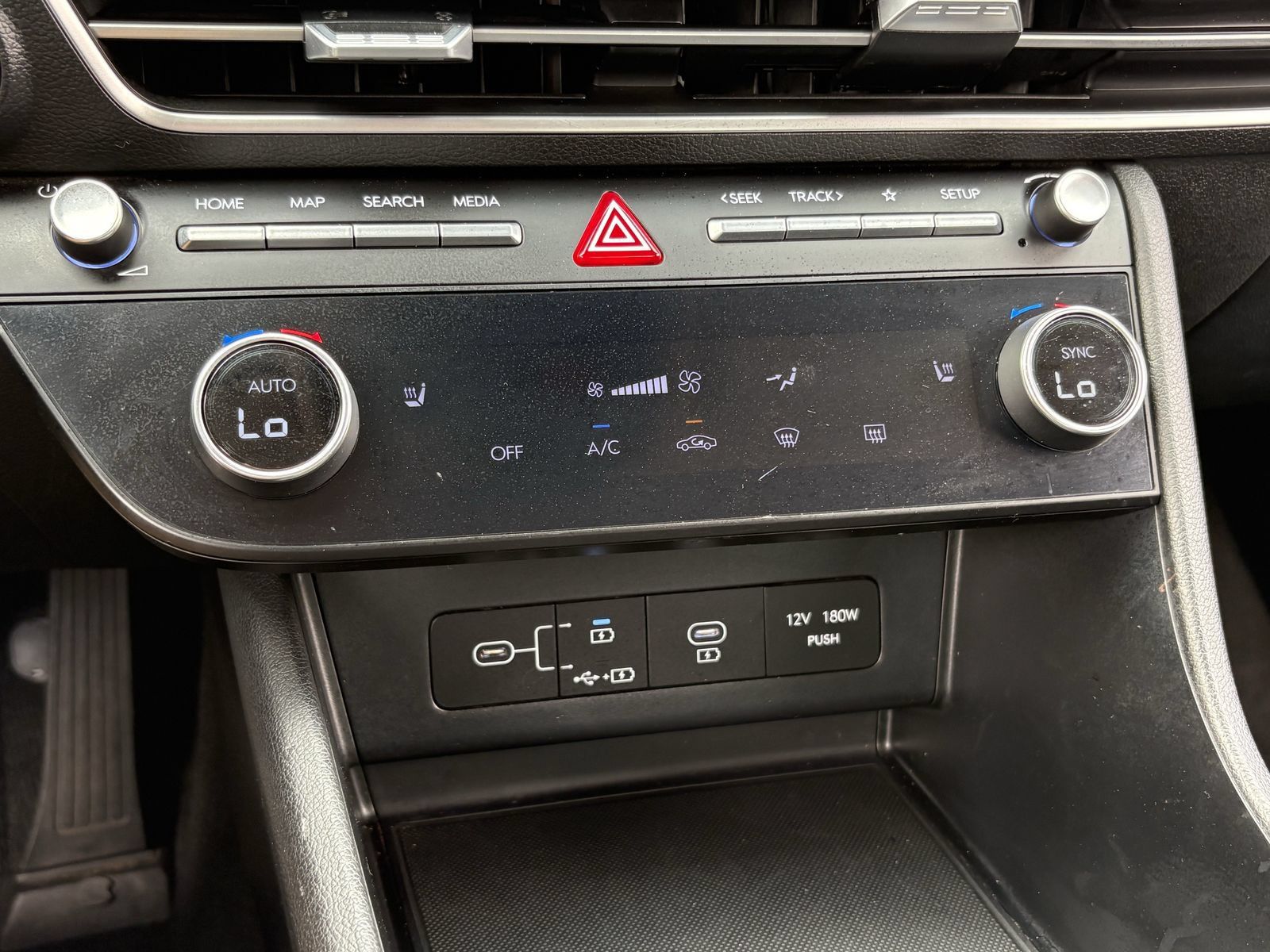 Used 2025 Hyundai Sonata SEL FWD image 29