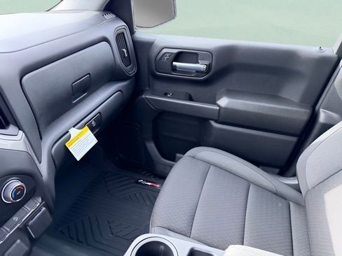 Used 2026 Chevrolet Silverado 1500 Custom Trail Boss w/ LPO, Dark Essentials Package image 29