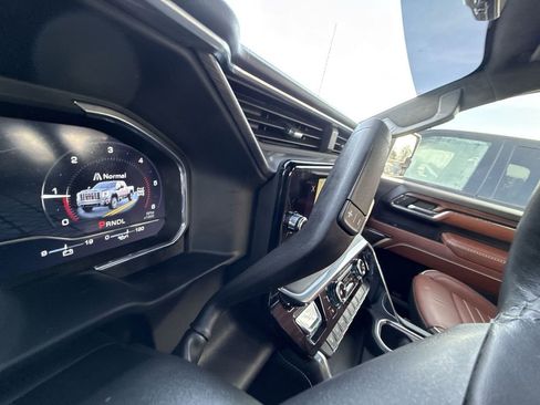 Certified 2024 GMC Sierra 2500 Denali Ultimate image 22