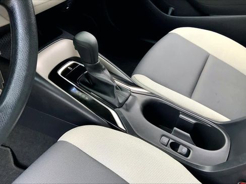 Used 2024 Toyota Corolla LE image 16