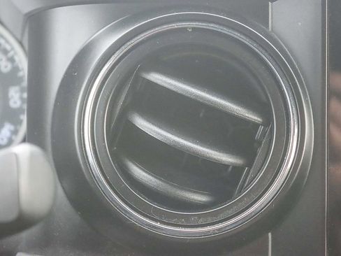 Used 2017 Toyota Tacoma TRD Sport w/ Tow Package image 27