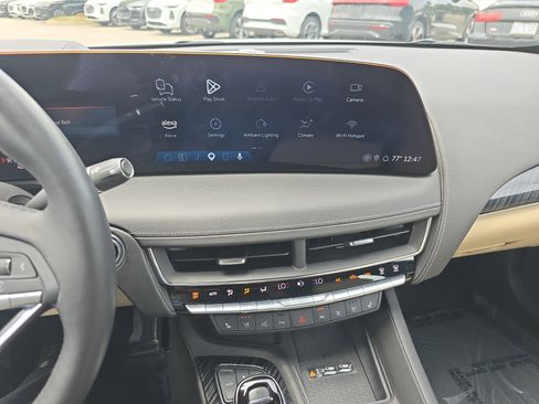 Used 2025 Cadillac CT5 Premium Luxury RWD image 17