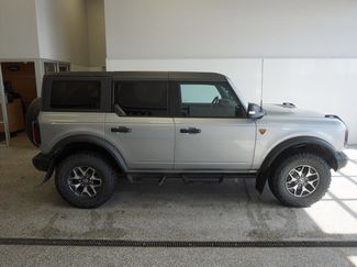 Used 2023 Ford Bronco Badlands video 1