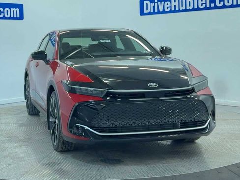 New 2026 Toyota Crown Platinum image 2