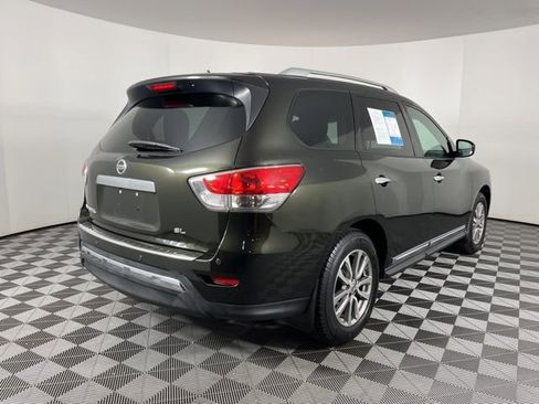 Used 2016 Nissan Pathfinder SL image 10