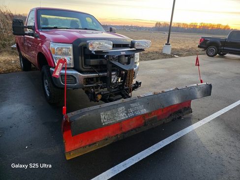 Used 2012 Ford F250 XL w/ PWR Equipment Group image 1