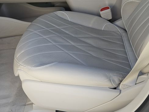 Certified 2023 Mercedes-Benz EQS 580 4MATIC Sedan image 25