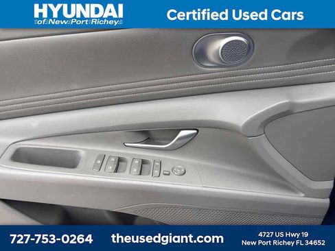 Certified 2024 Hyundai Elantra SEL w/ Convenience Package image 10
