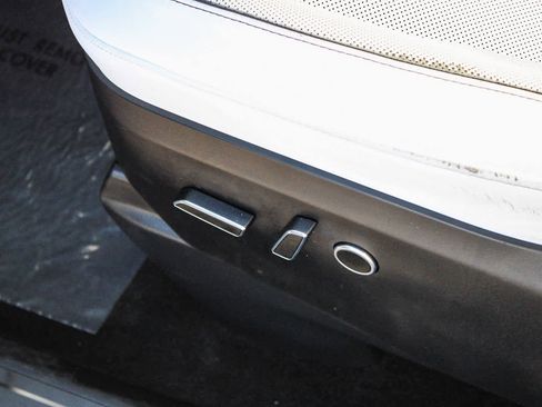 Used 2022 Tesla Model X Plaid image 23