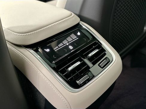 New 2026 Volvo XC90 B5 Core AWD/4WD image 26