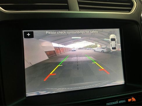 Used 2019 Ford Explorer XLT w/ Equipment Group 202A image 23