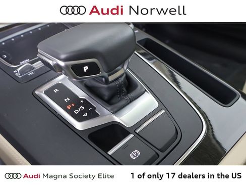 Used 2019 Audi Q5 2.0T Premium Plus w/ Premium Plus Package AWD/4WD image 3