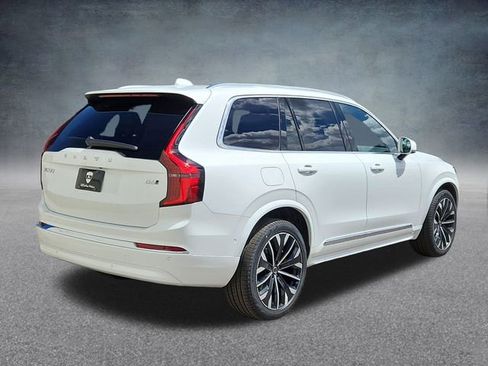 New 2025 Volvo XC90 B6 Ultra w/ Protection Package image 3