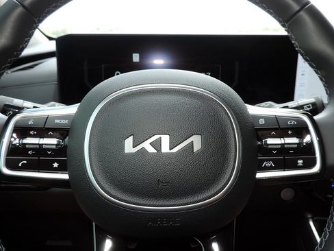 Used 2026 Kia Carnival SX Prestige FWD image 26