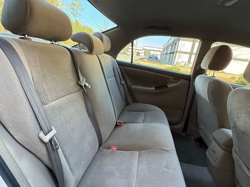 Used 2005 Toyota Corolla S image 18