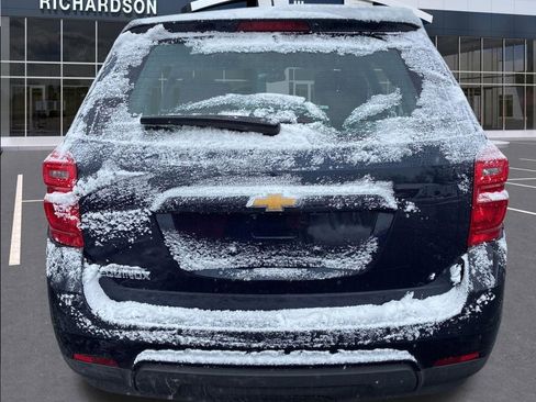 Used 2017 Chevrolet Equinox LS image 4