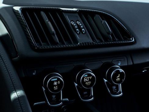 Used 2022 Audi R8 V10 performance image 7