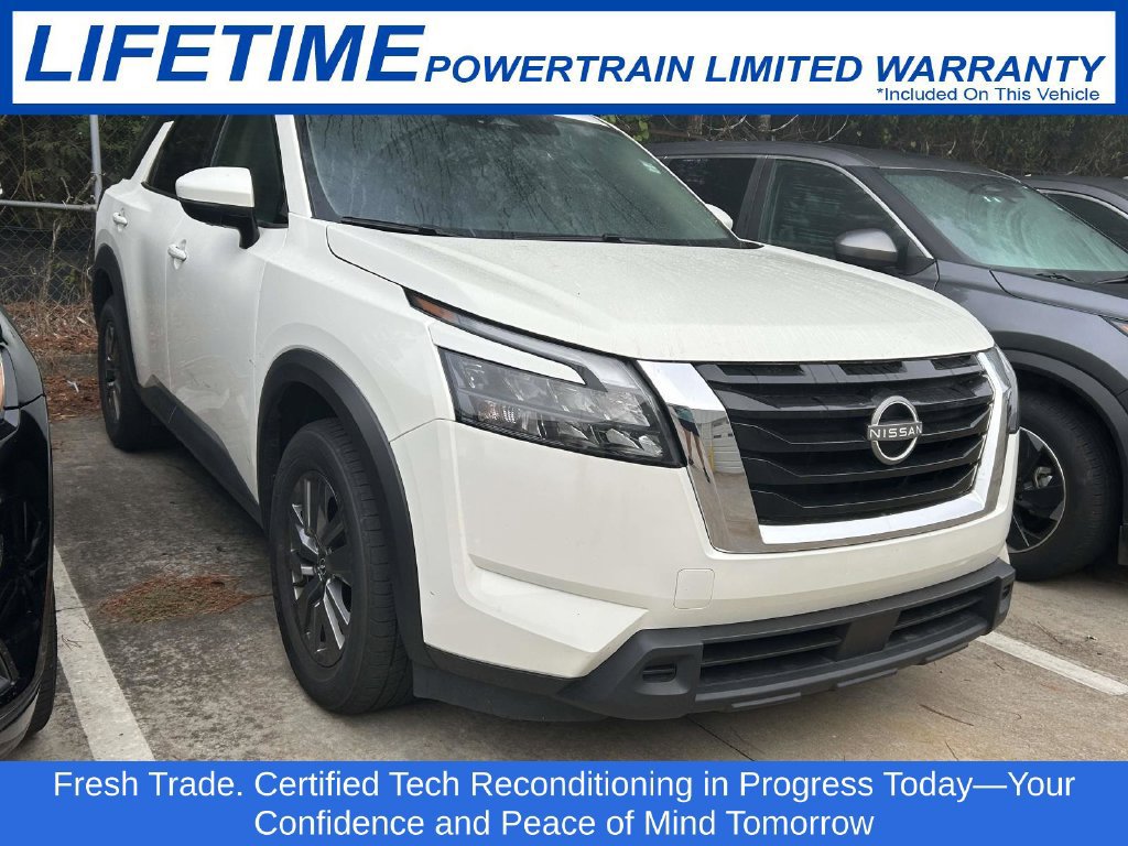 Used 2025 Nissan Pathfinder SV AWD/4WD image 1