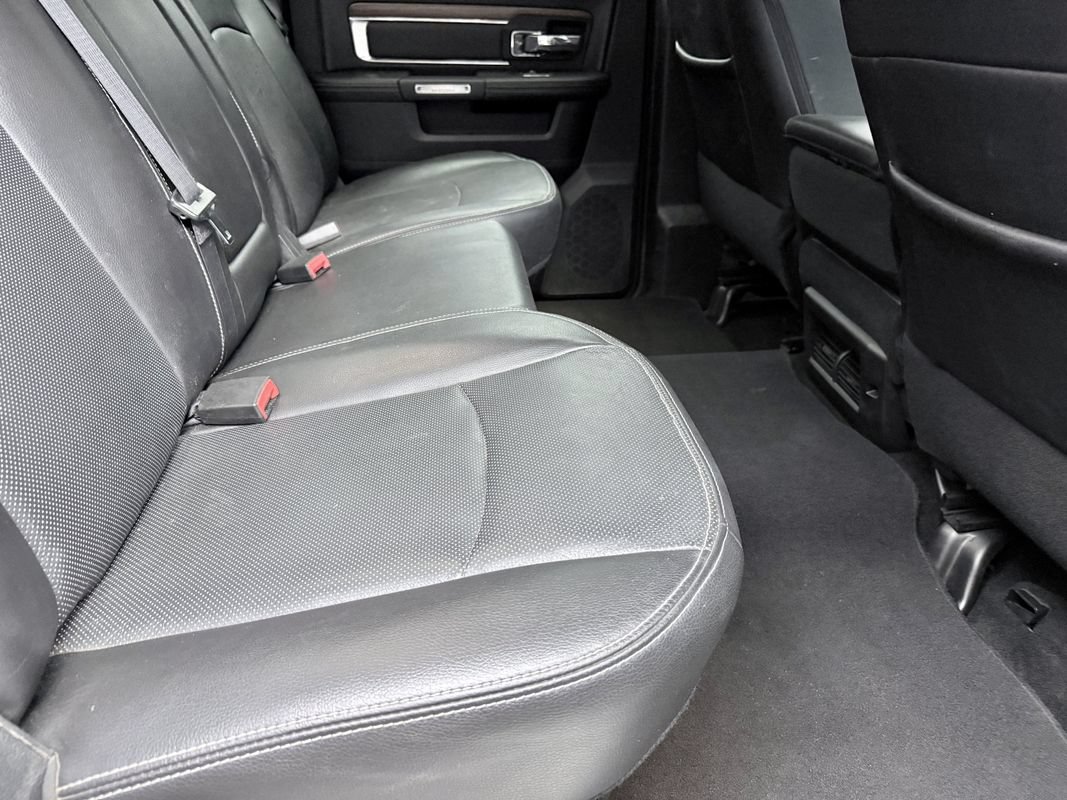 Used 2015 RAM 2500 Laramie w/ Black Appearance Group AWD/4WD image 14