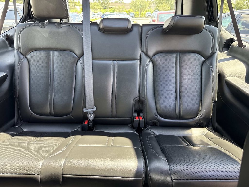 Used 2026 Jeep Grand Wagoneer L 2WD w/ Premium Group I image 18