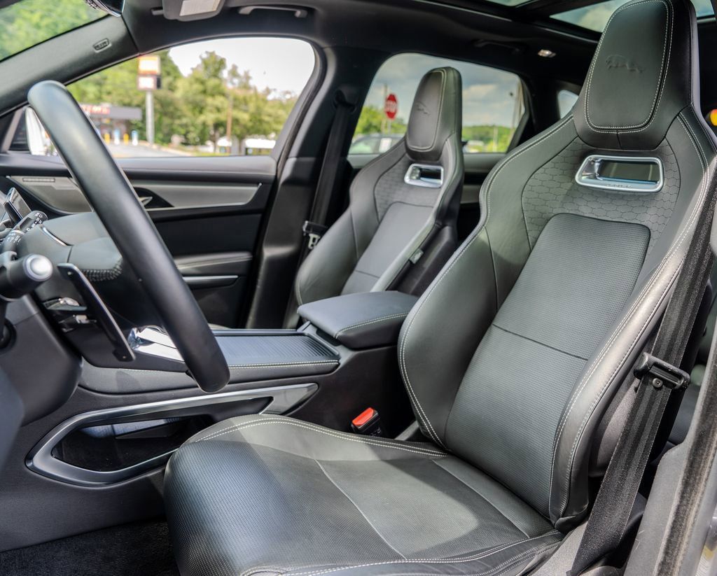 Used 2024 Jaguar F-PACE R-Dynamic S AWD/4WD image 19