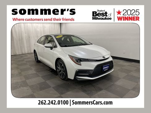 Used 2022 Toyota Corolla SE image 1