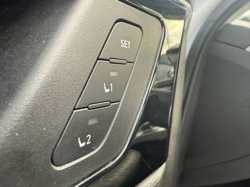 Used 2022 Mitsubishi Outlander SEL image 11