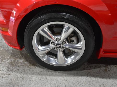 Used 2009 Ford Mustang GT Premium RWD image 43