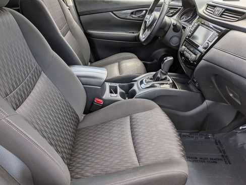 Used 2020 Nissan Rogue SV AWD/4WD image 30