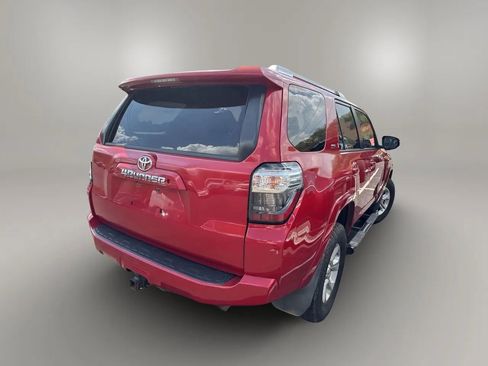 Used 2015 Toyota 4Runner SR5 image 3