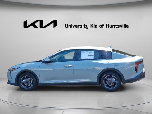 New 2026 Kia K4 FWD image 4