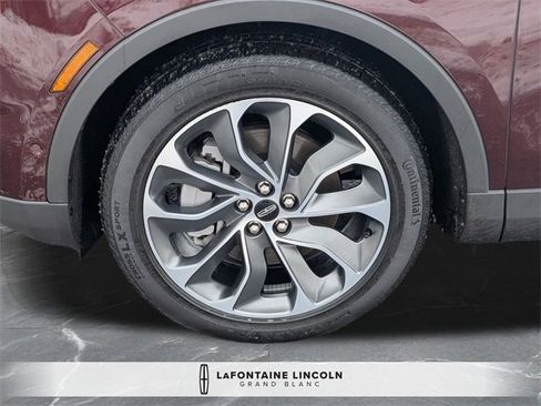 Used 2022 Lincoln Nautilus Reserve image 27