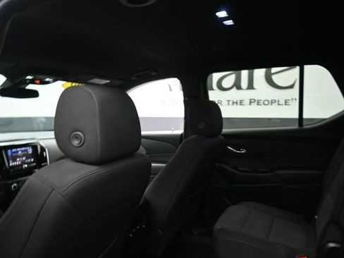 Used 2022 Chevrolet Traverse LT w/ LPO, Blackout Package image 25