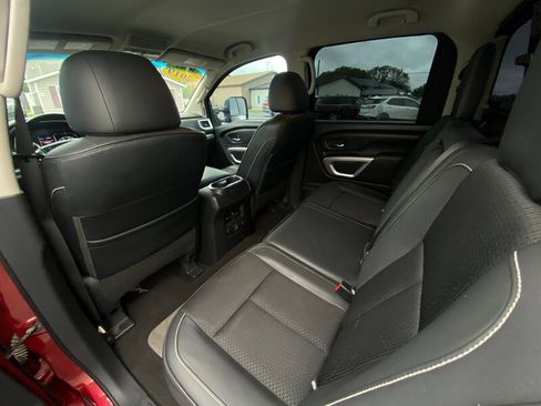 Used 2019 Nissan Titan PRO-4X image 27