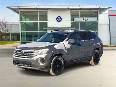 New 2026 Volkswagen Atlas SE image 2