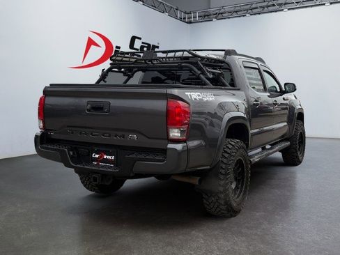 Used 2017 Toyota Tacoma TRD Sport w/ Tow Package image 7
