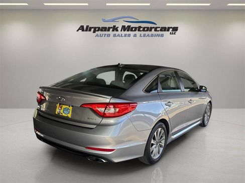 Used 2016 Hyundai Sonata Sport w/ Option Group 1V image 4