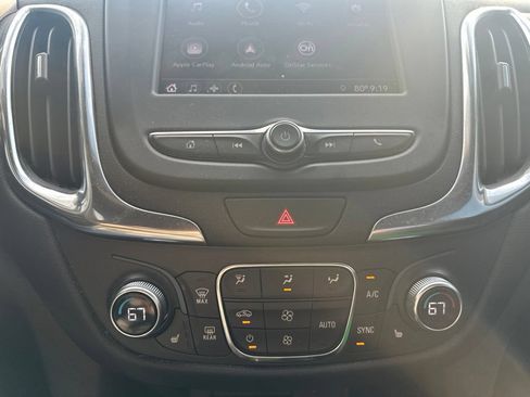 Used 2021 Chevrolet Equinox LT FWD image 18