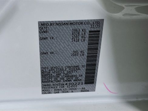 New 2025 Nissan Altima 2.5 SR image 34