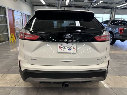 Used 2024 Ford Edge SEL w/ Convenience Package image 14
