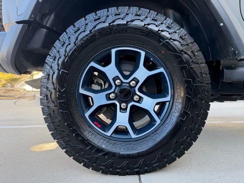 Used 2022 Jeep Wrangler Rubicon w/ LED Lighting Group image 27