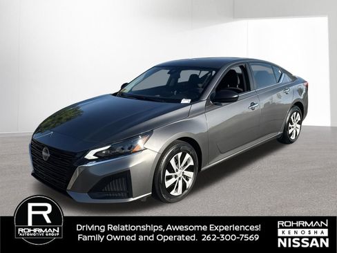 Used 2025 Nissan Altima 2.5 S FWD image 1