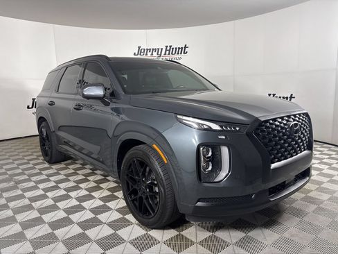 Used 2022 Hyundai Palisade Calligraphy w/ Cargo Package FWD image 3