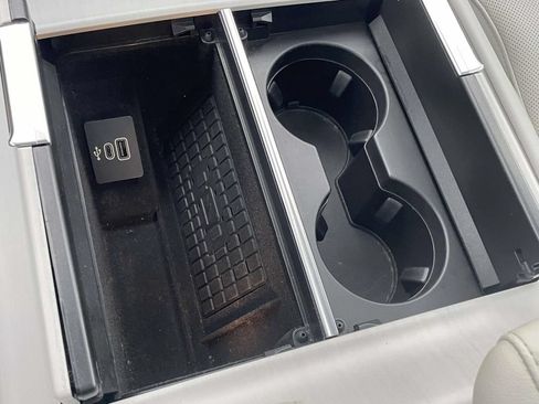 Used 2025 Lincoln Navigator Reserve AWD/4WD image 24