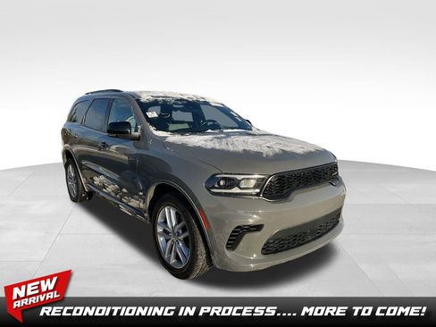 Used 2024 Dodge Durango GT image 1