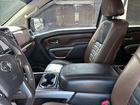 Used 2017 Nissan Titan Platinum Reserve image 13